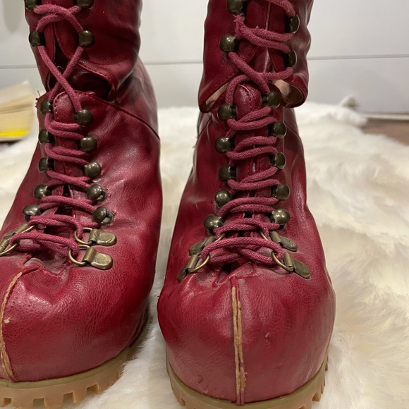 Jeffrey Campbell red wedge lace up boot - Picture 4 of 6